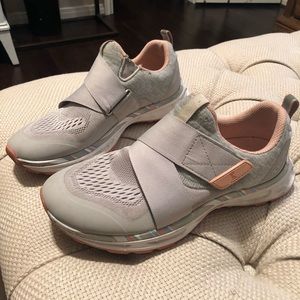 TIEM cycling shoes